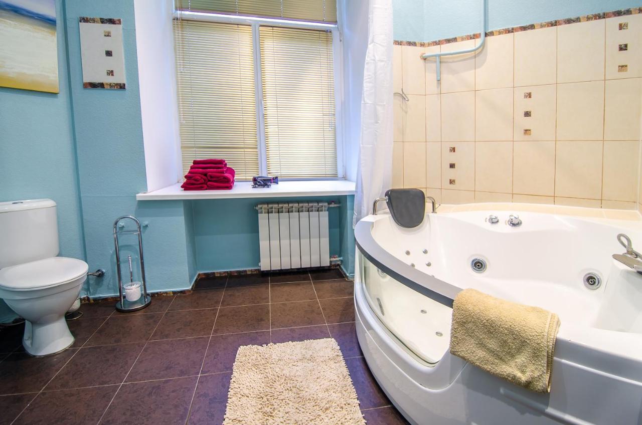 Apartment At Malaya Zhytomyrska 5 키예프 외부 사진