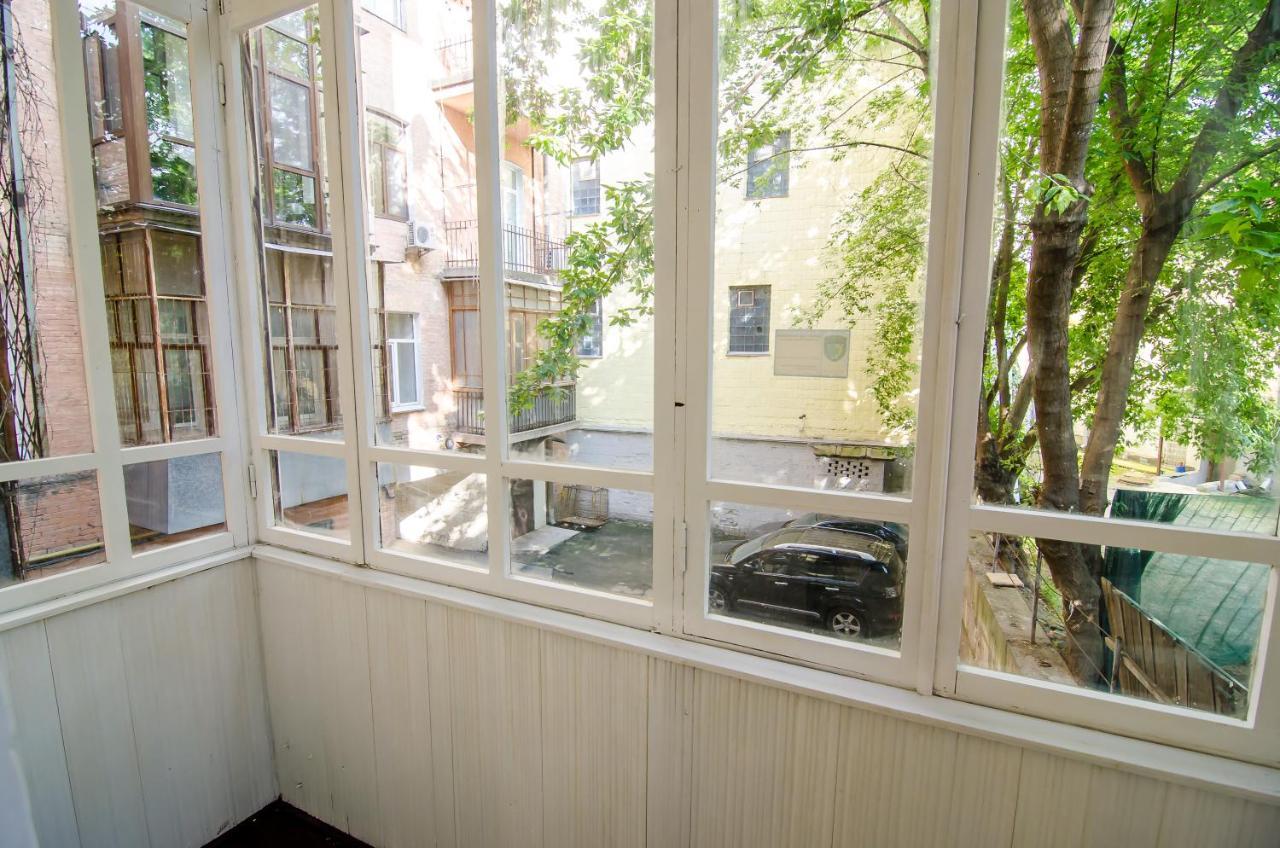 Apartment At Malaya Zhytomyrska 5 키예프 외부 사진