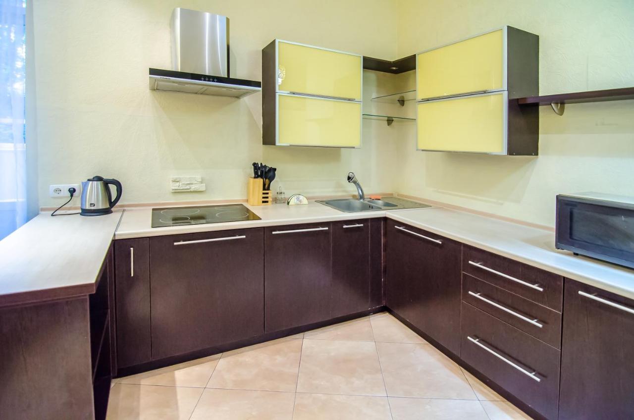 Apartment At Malaya Zhytomyrska 5 키예프 외부 사진