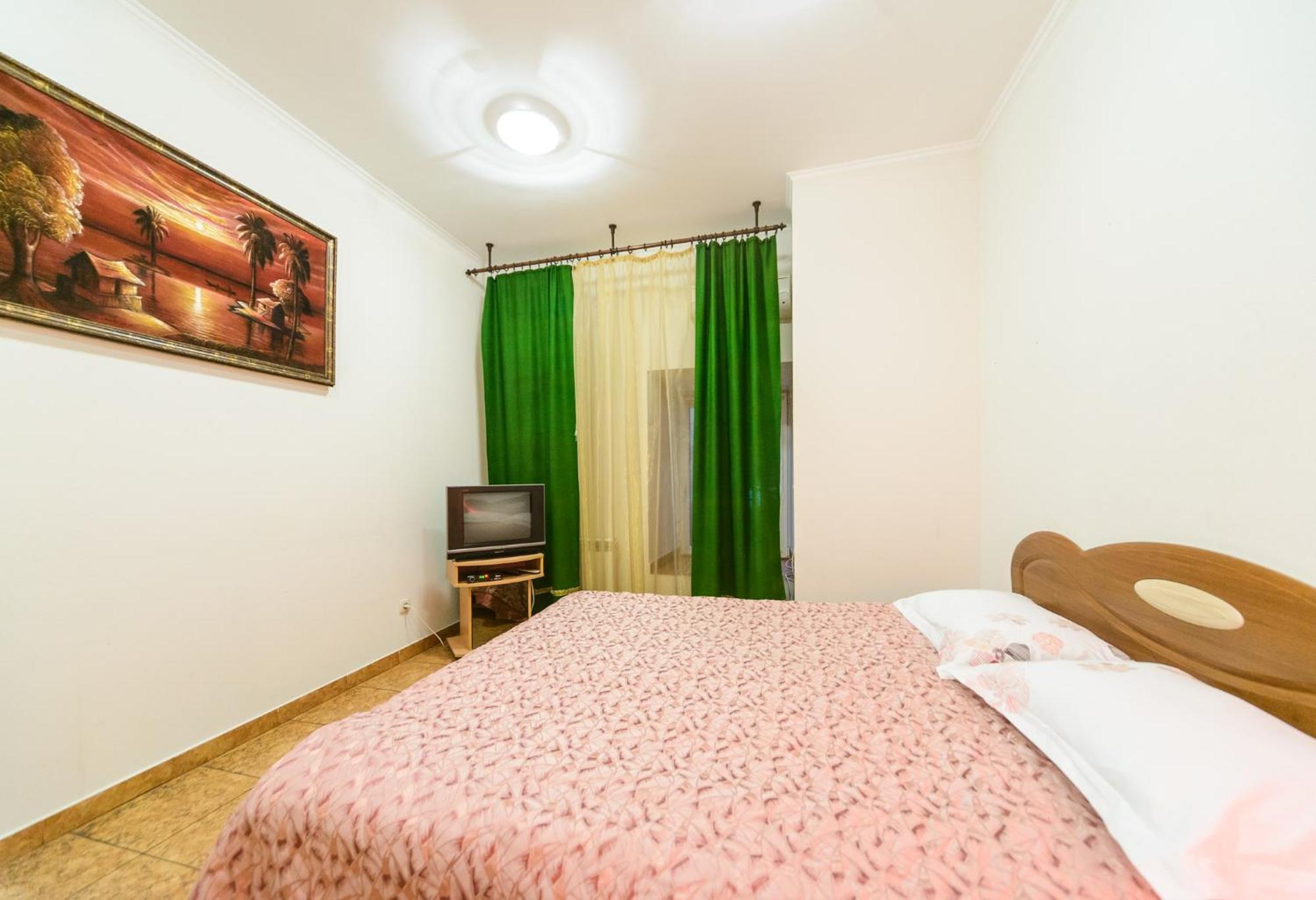 Apartment At Malaya Zhytomyrska 5 키예프 외부 사진