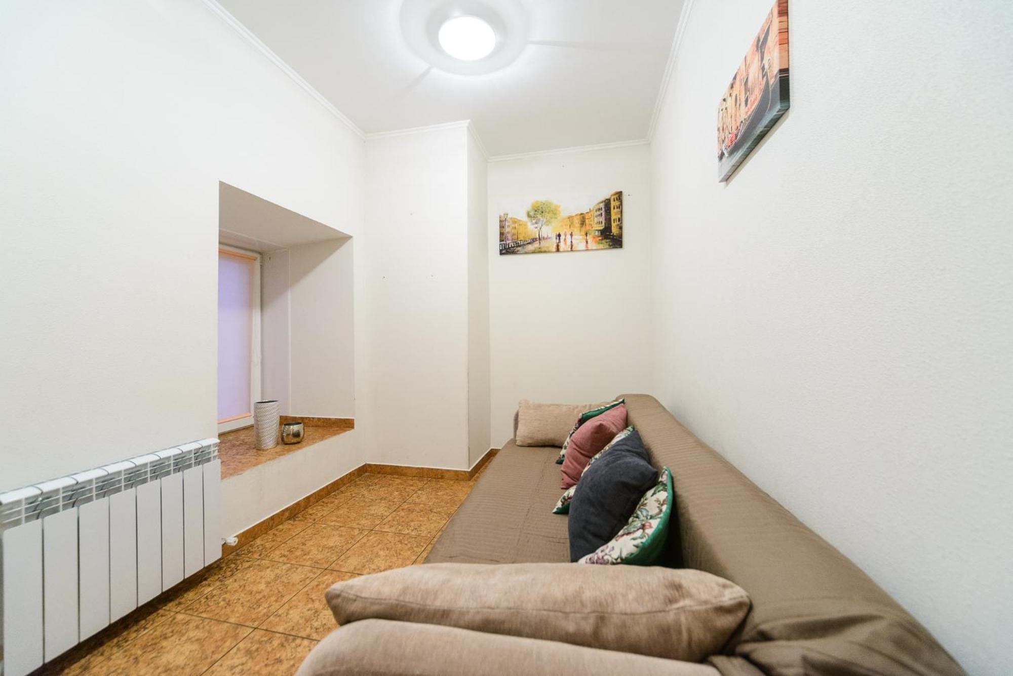 Apartment At Malaya Zhytomyrska 5 키예프 객실 사진