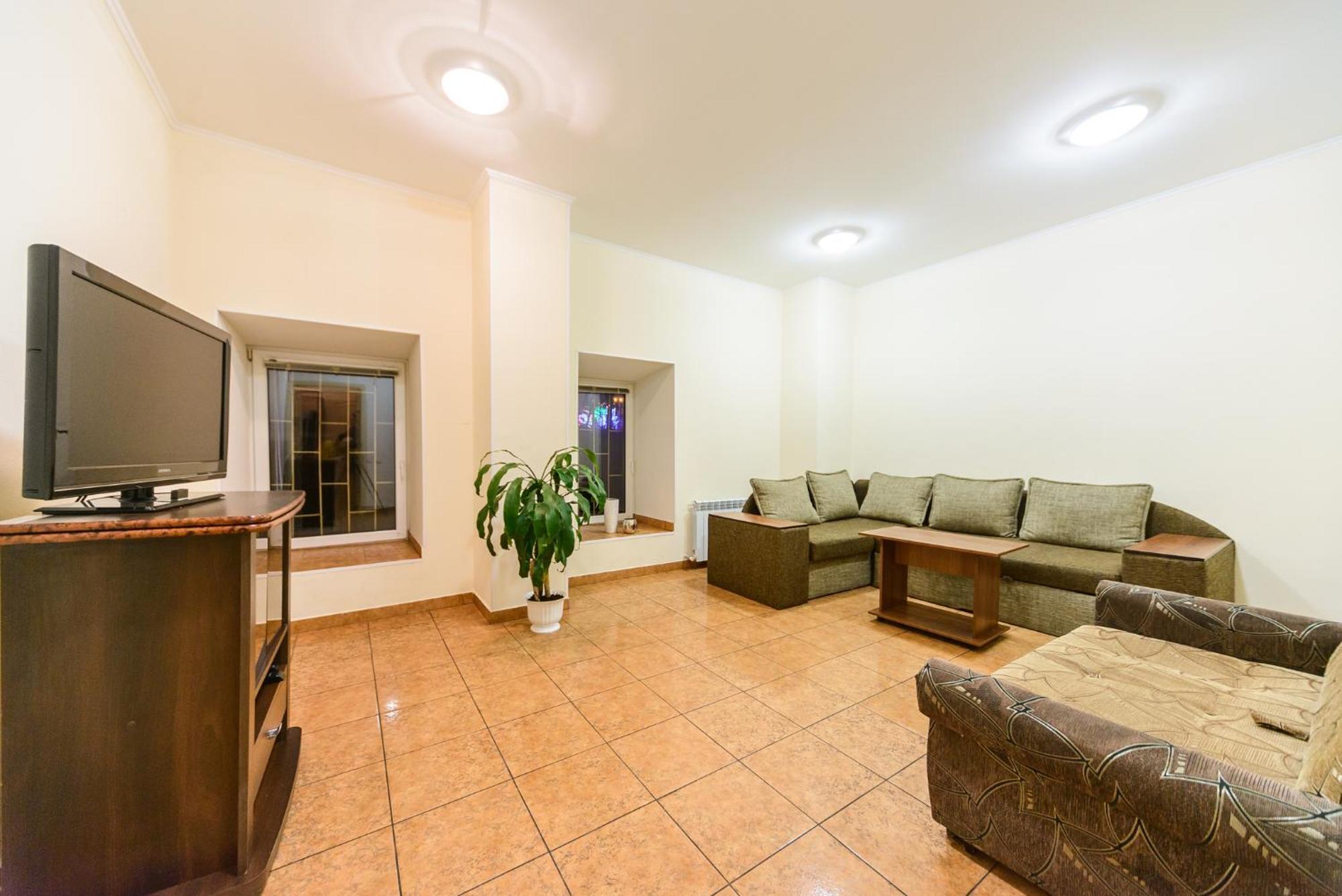 Apartment At Malaya Zhytomyrska 5 키예프 외부 사진